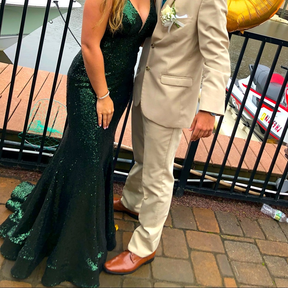 Prom Dress - Picture 1 of 8